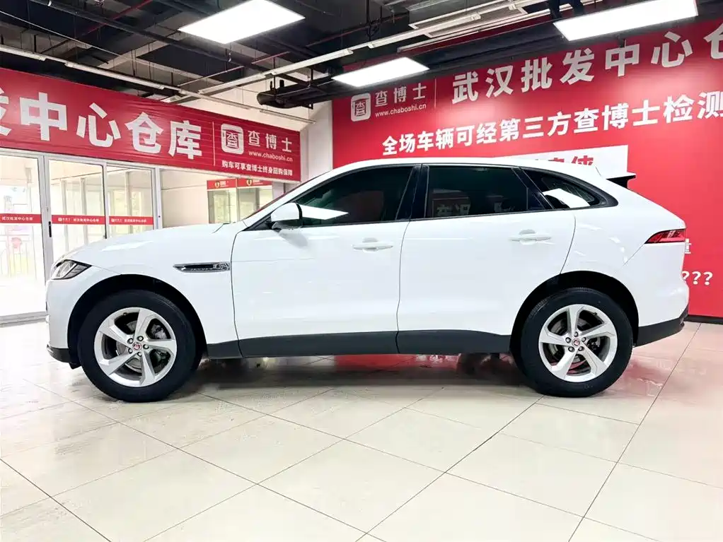 Jaguar F-Pace 2018 2.0T Premium