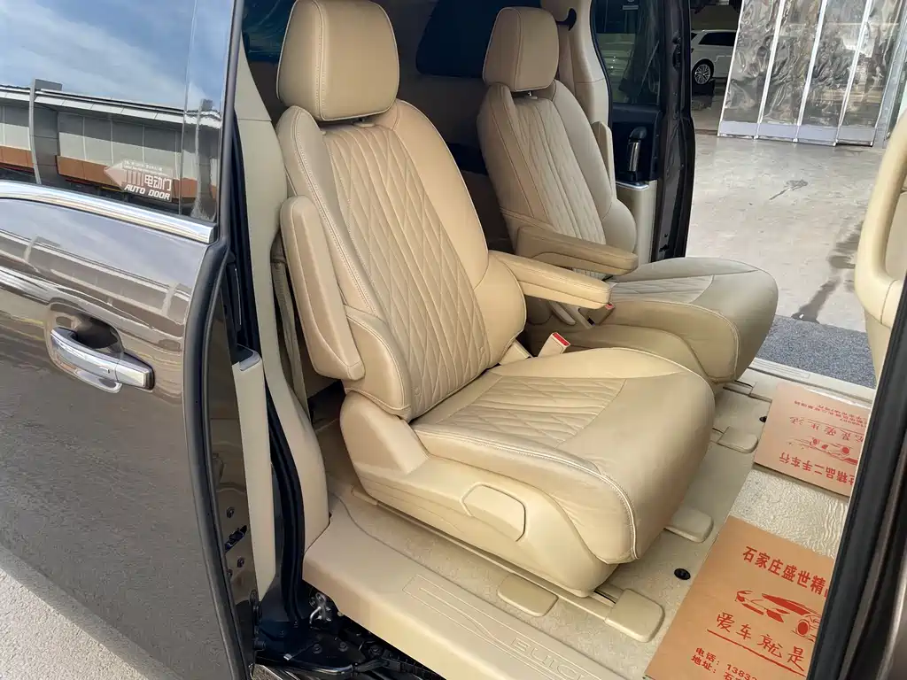 Buick GL8 2023 652T Luxury