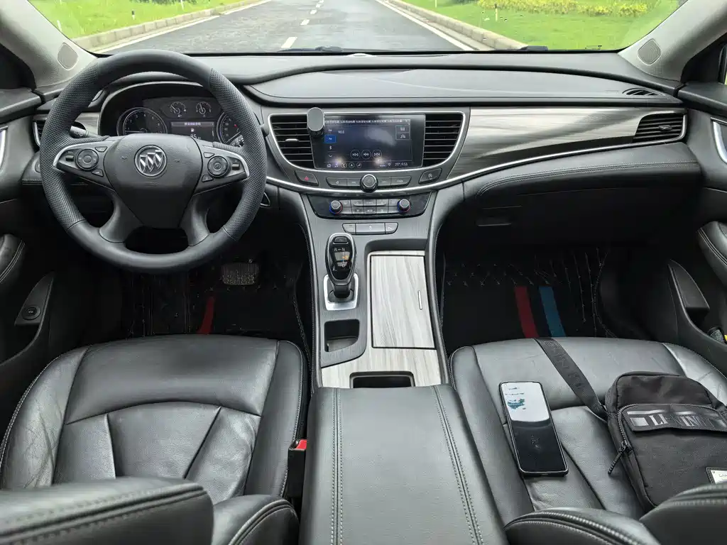Buick LaCrosse — миниатюра 15