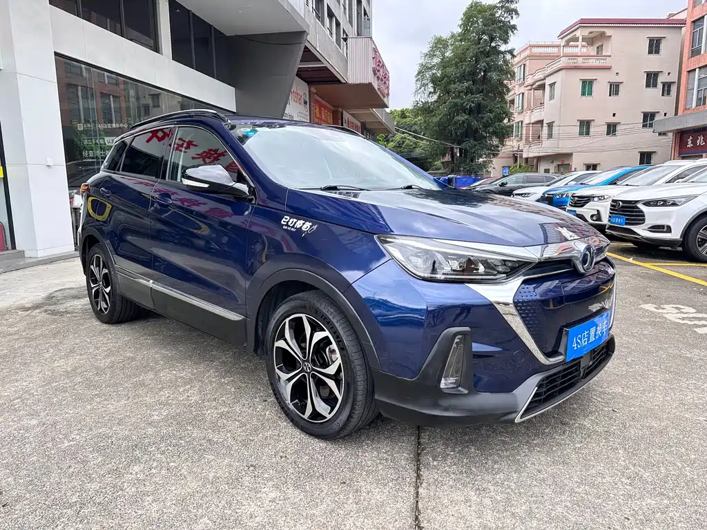 BAIC EX5 — миниатюра 3