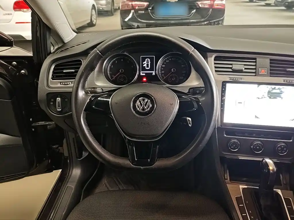 Volkswagen Golf — миниатюра 11