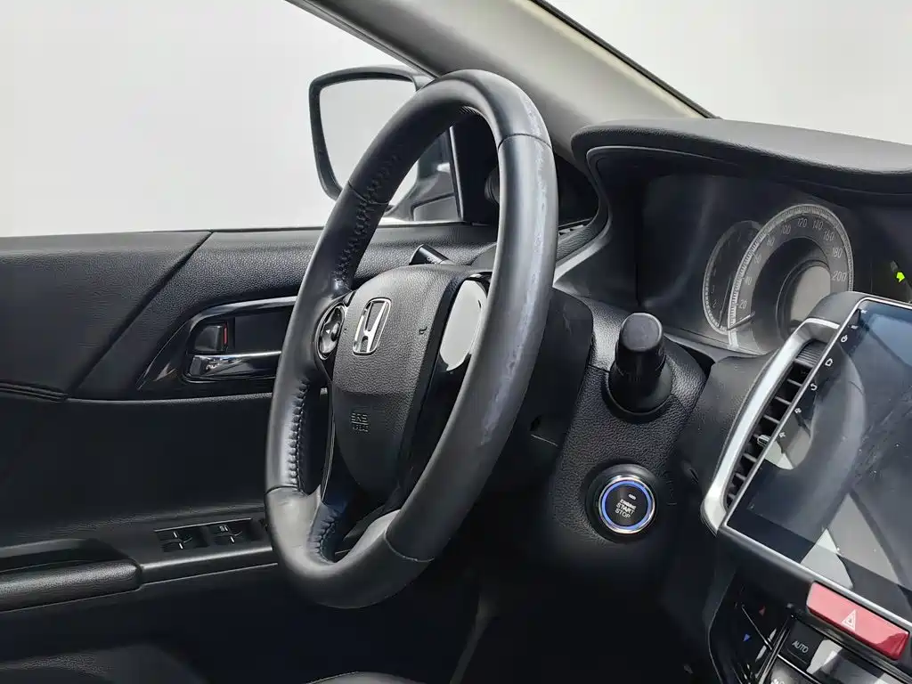 Honda Accord — миниатюра 22