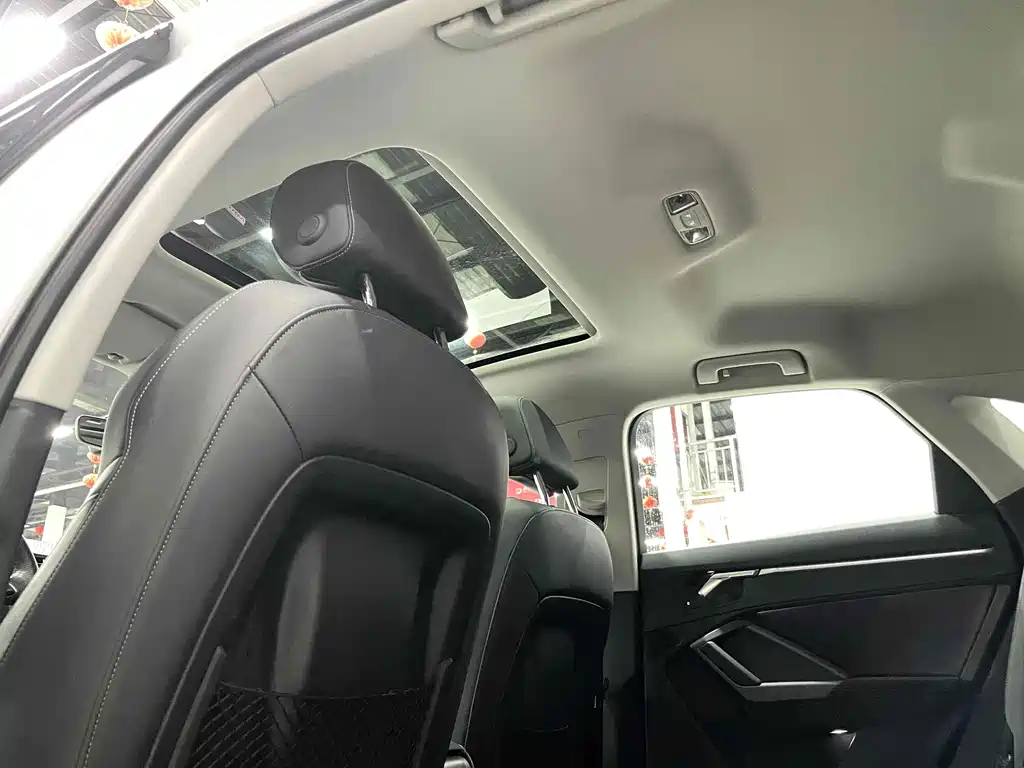 Audi Q3 Sportback - фото 13