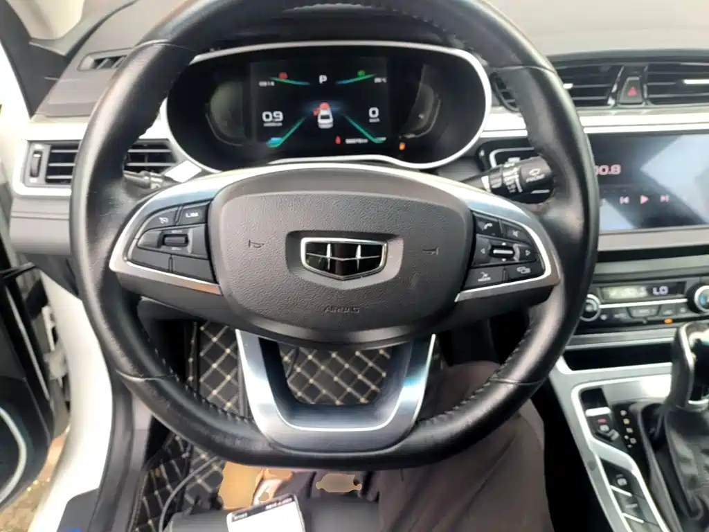 Geely Emgrand — миниатюра 11