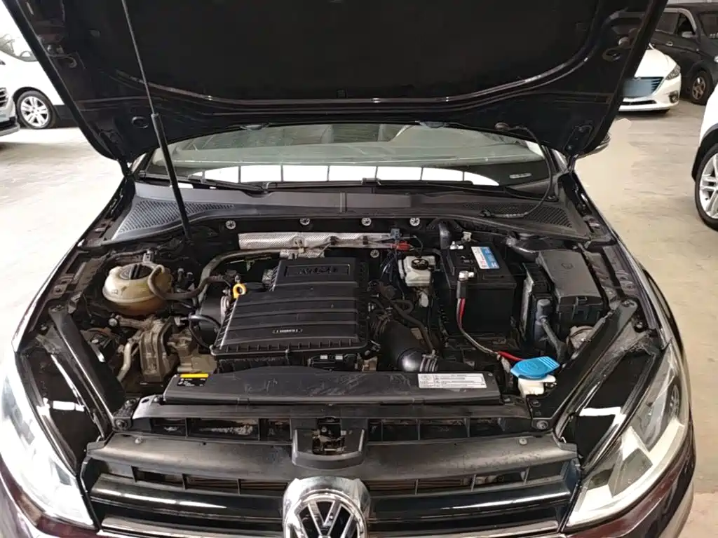 Volkswagen Golf — миниатюра 20