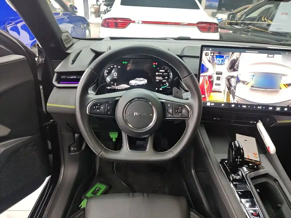 Lynk & Co 03 — миниатюра 11