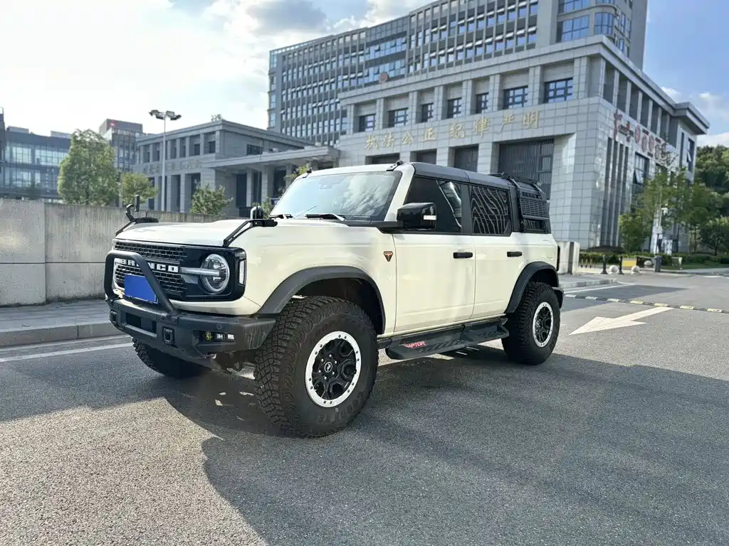 Ford Bronco