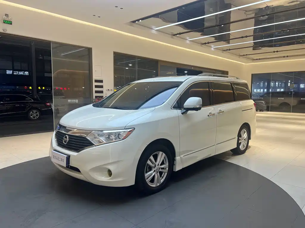 Nissan Quest 2016