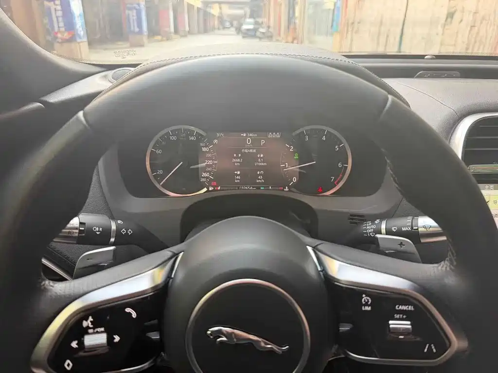 Jaguar XEL — миниатюра 9