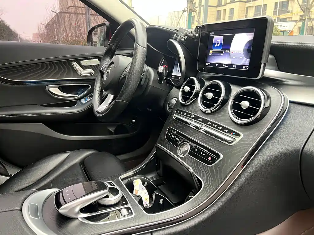 MERCEDES-BENZ C CLASS