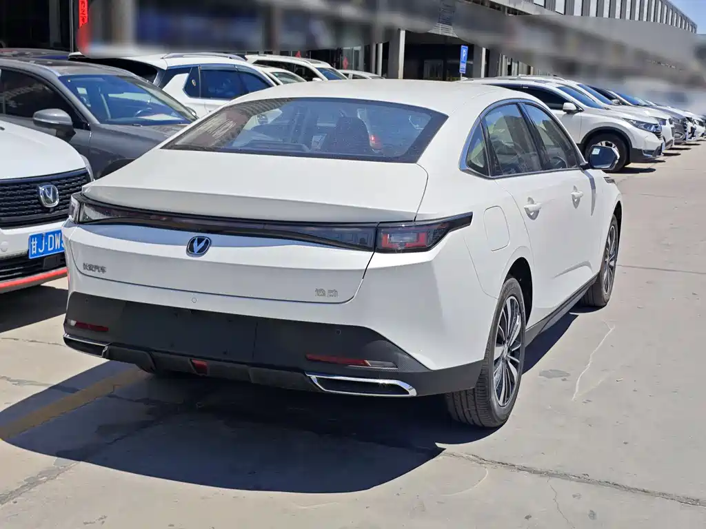 Changan EadoPHEV PHEV 2025 145KM