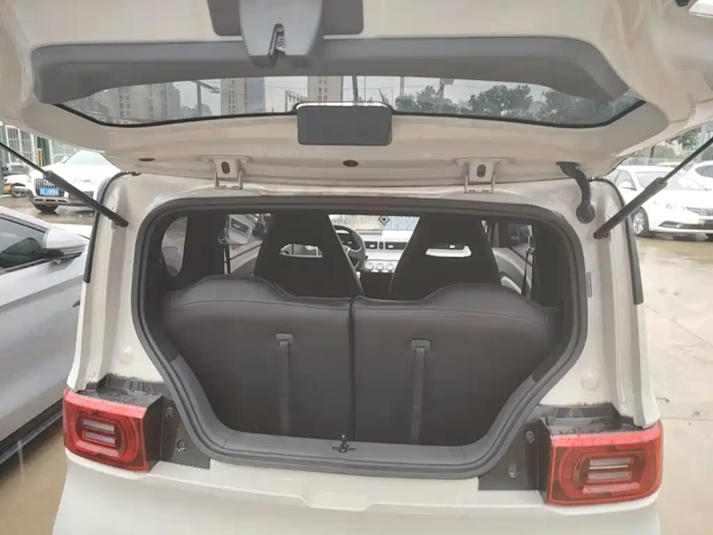 Wuling MINIEV — миниатюра 19