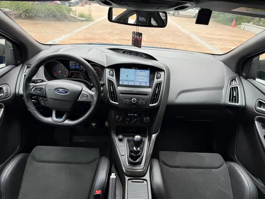 Ford Focus (Import) — миниатюра 7