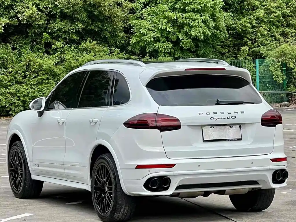 PORSCHE CAYENNE
