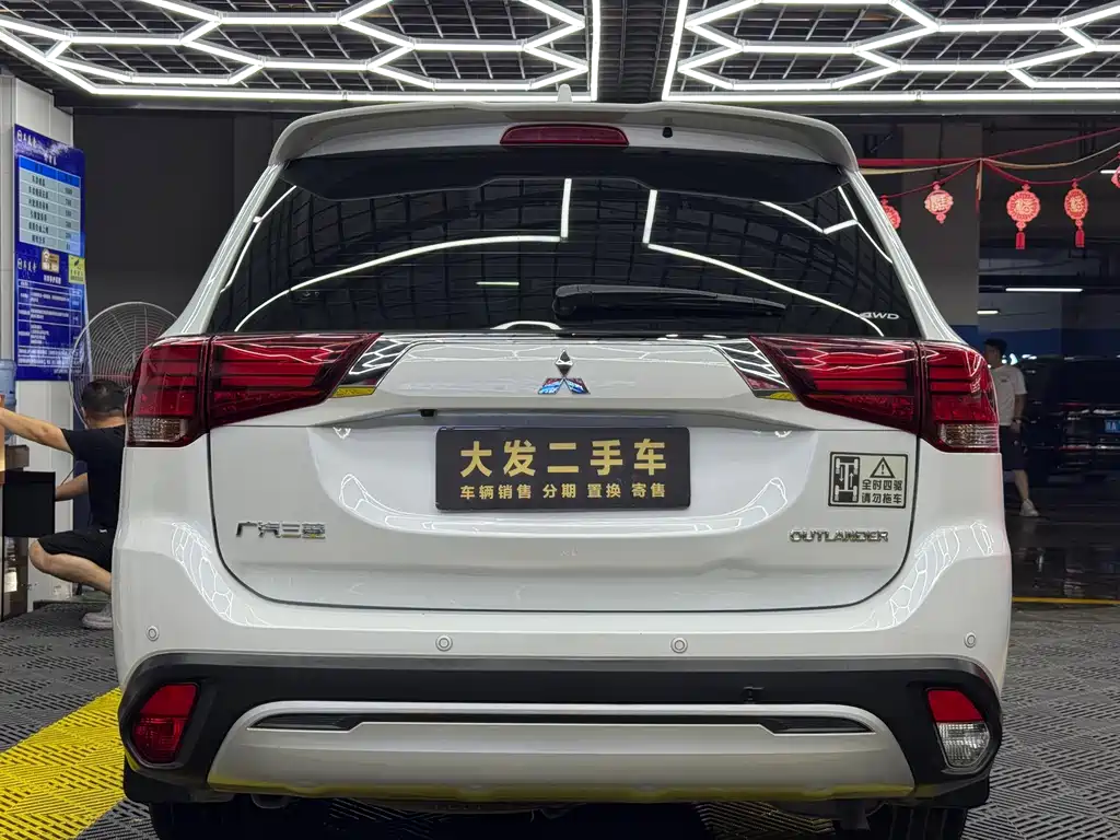 Mitsubishi Outlander 2019 2.4L 7 мест VI