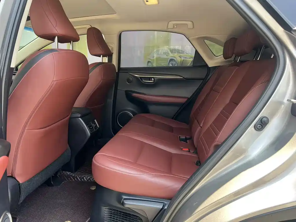 Lexus NX 2016 200