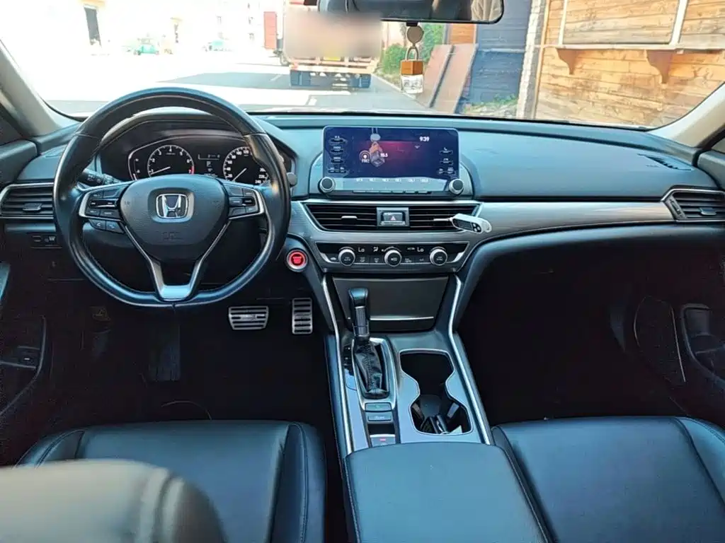 Honda Accord — миниатюра 10