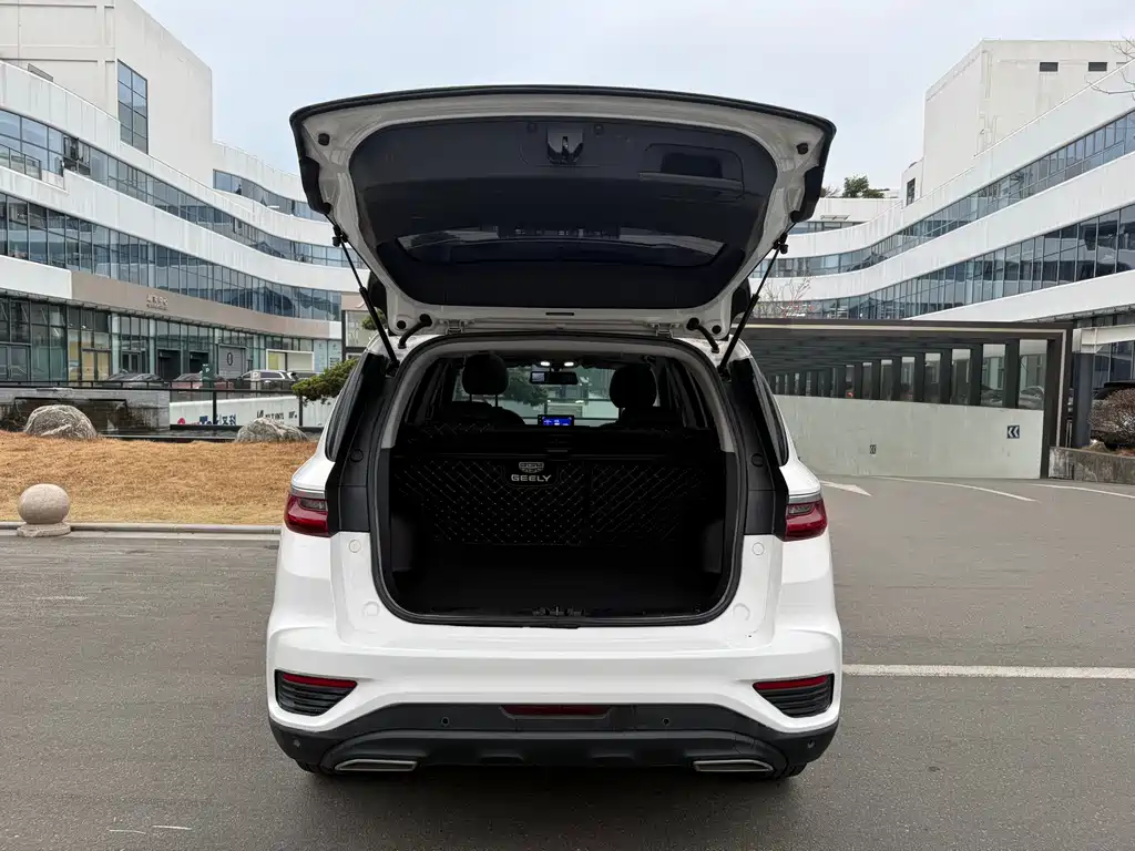 GEELY AUTOMOBILE VISION X6