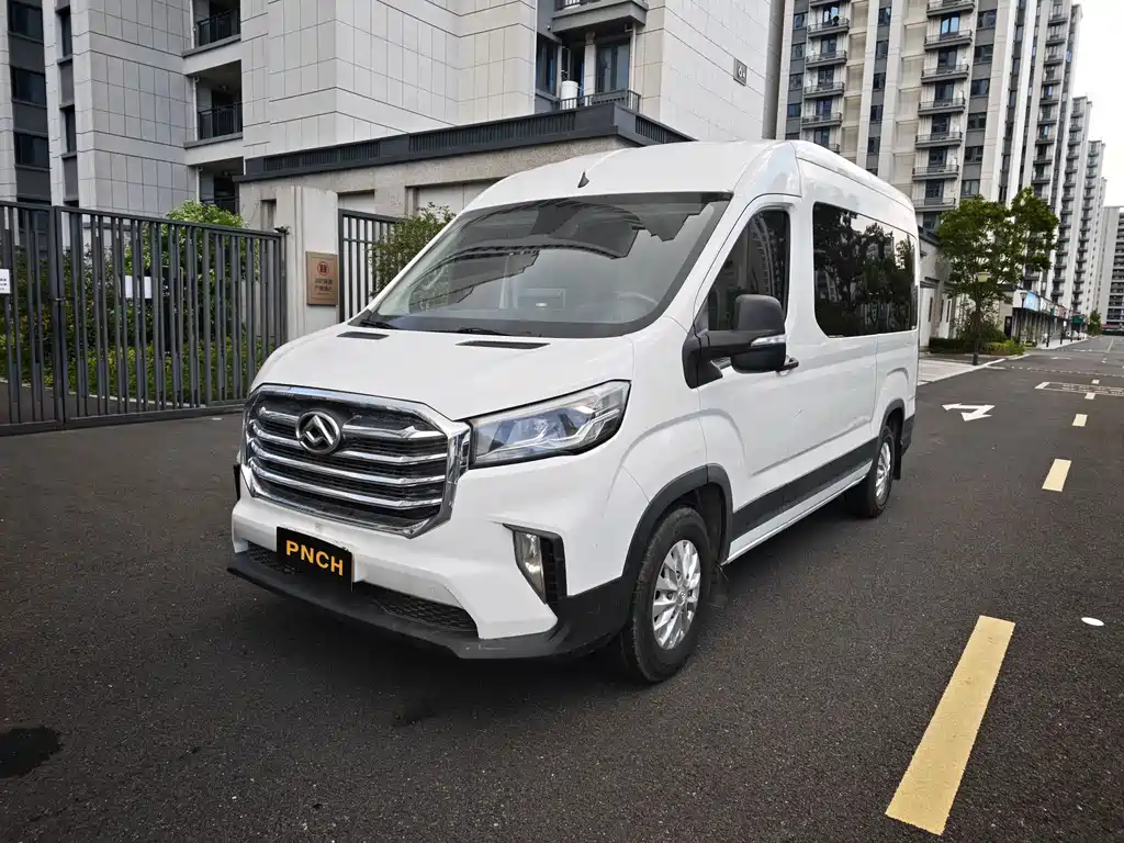 Maxus V90