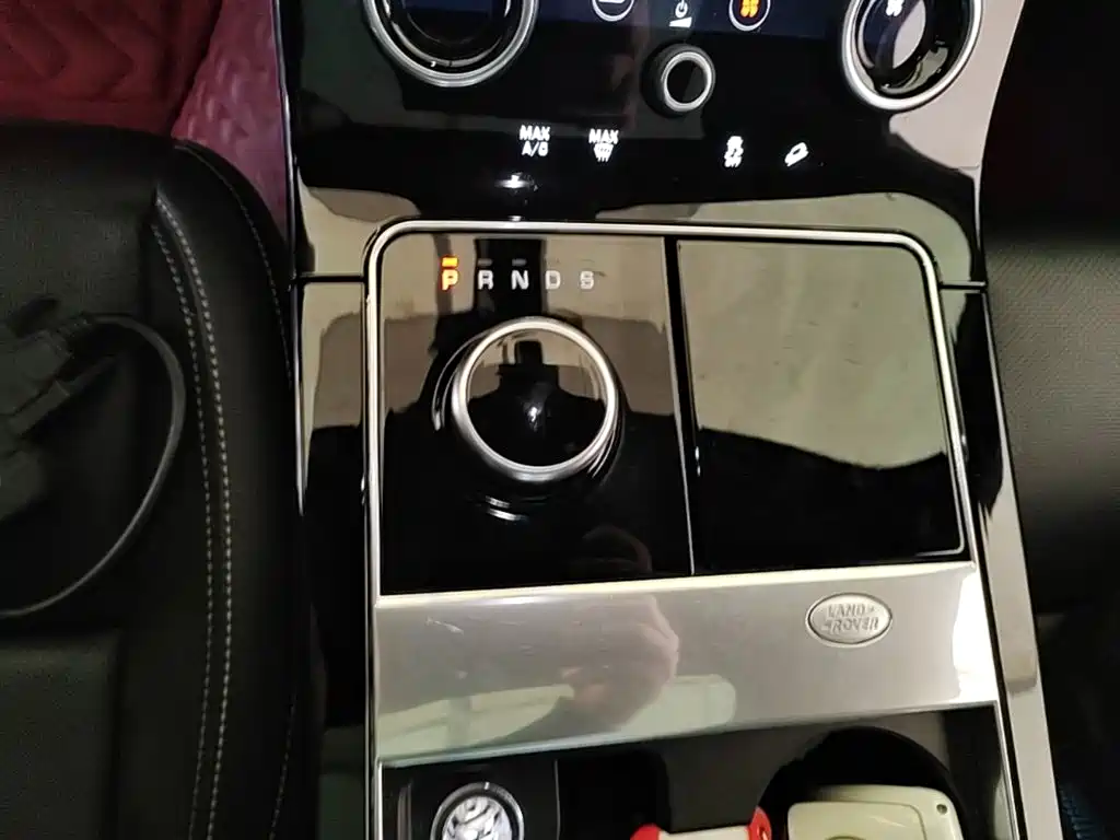 Land Rover Velar — миниатюра 14