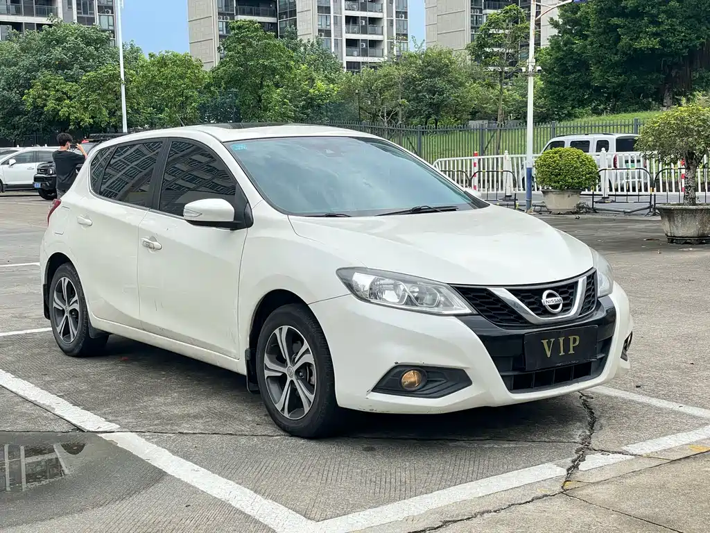 Nissan Tiida — миниатюра 3