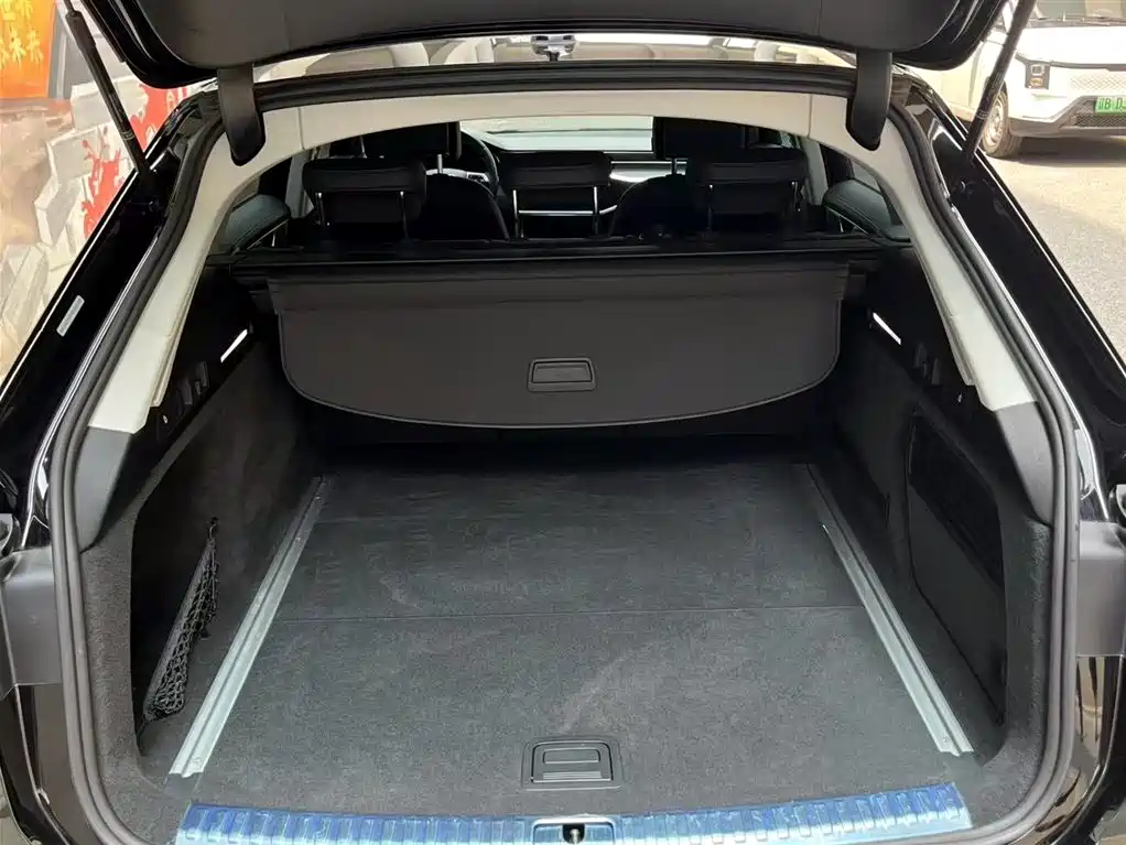 Audi A6 2024 allroad quattro 55 TFSI Premium