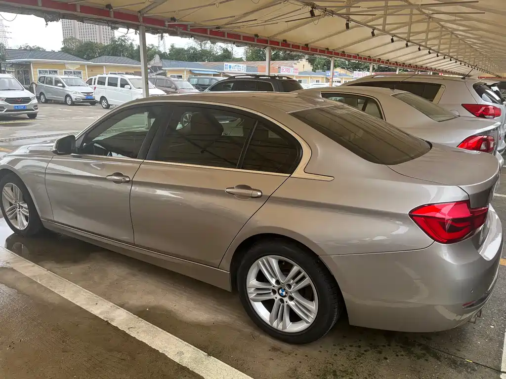 BMW 3 Series — миниатюра 4
