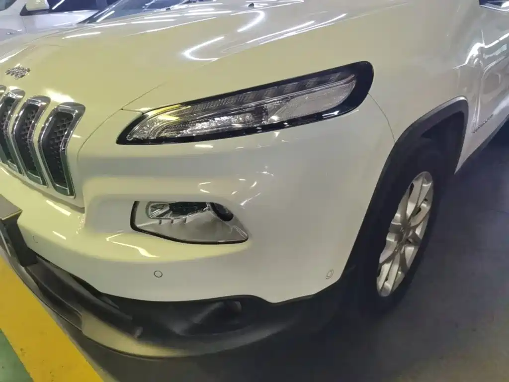 Jeep Cherokee — миниатюра 24