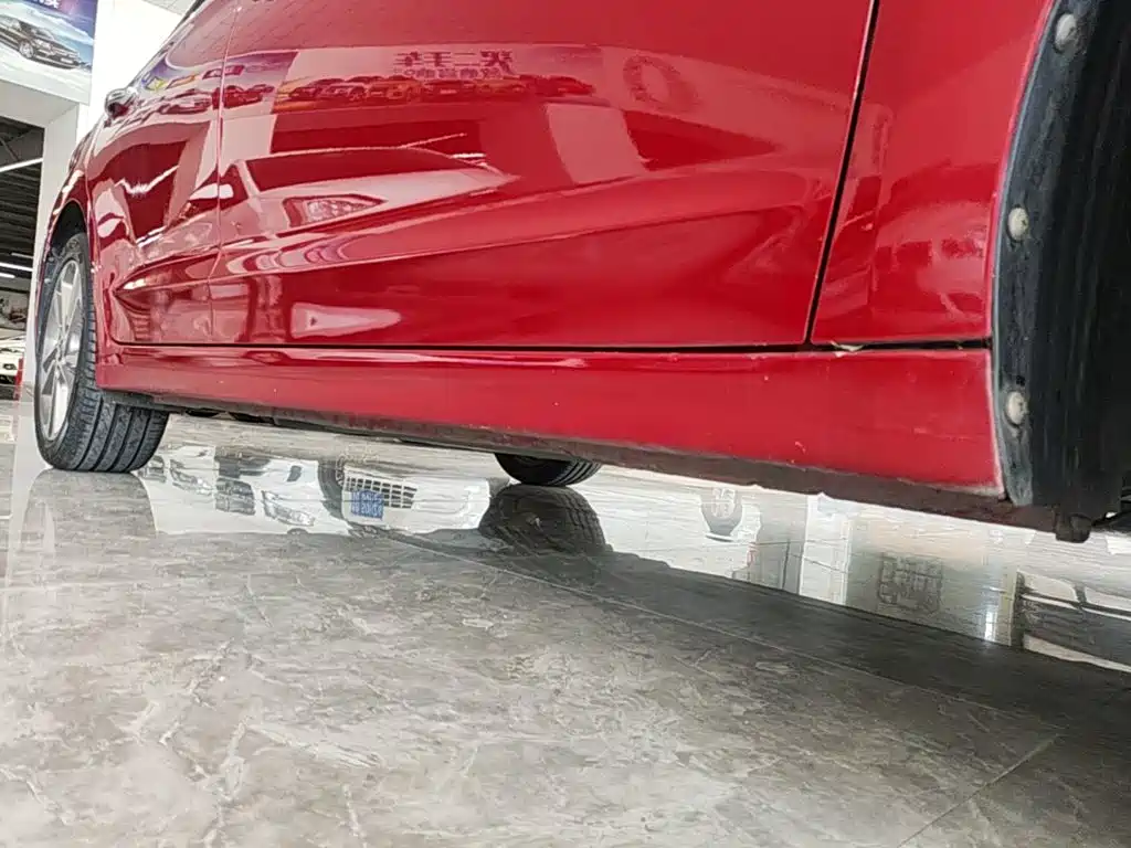 Hyundai Elantra — миниатюра 21