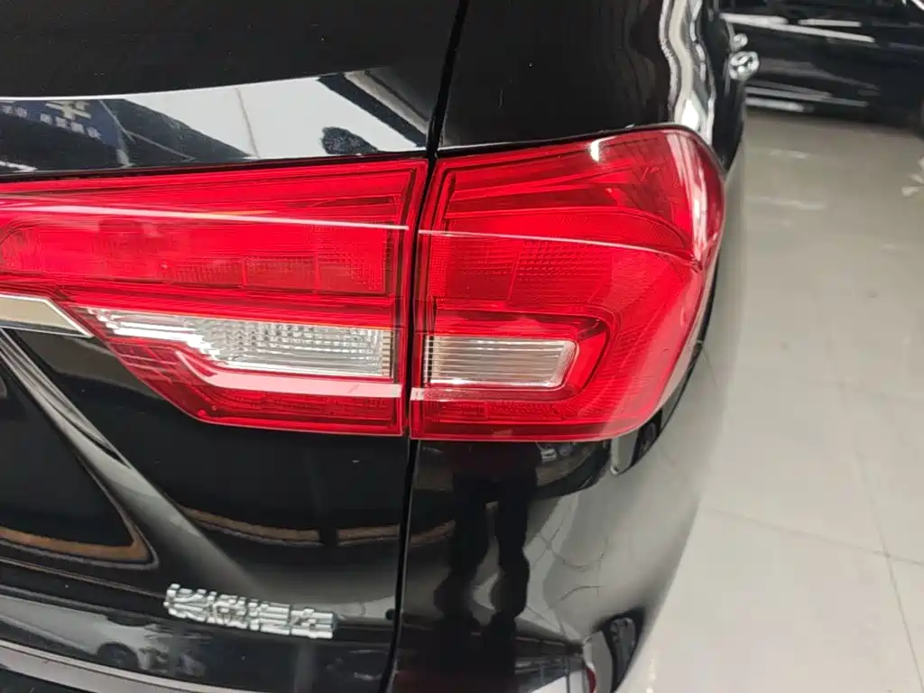 Haval M6 — миниатюра 8