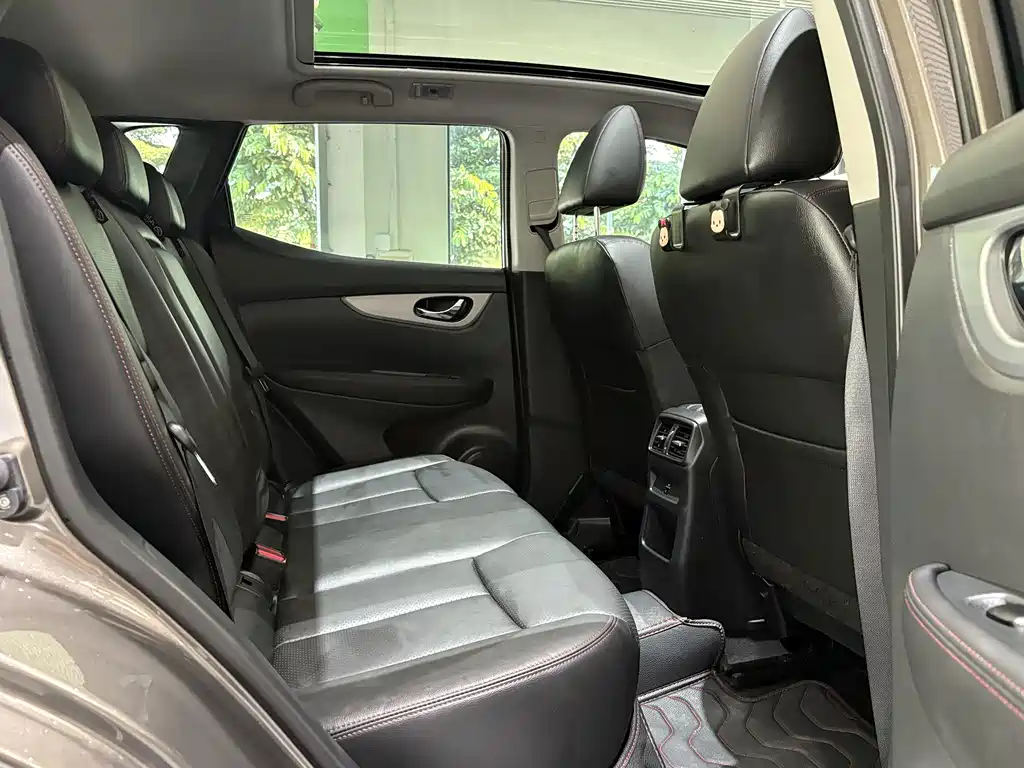 Nissan Qashqai — миниатюра 21