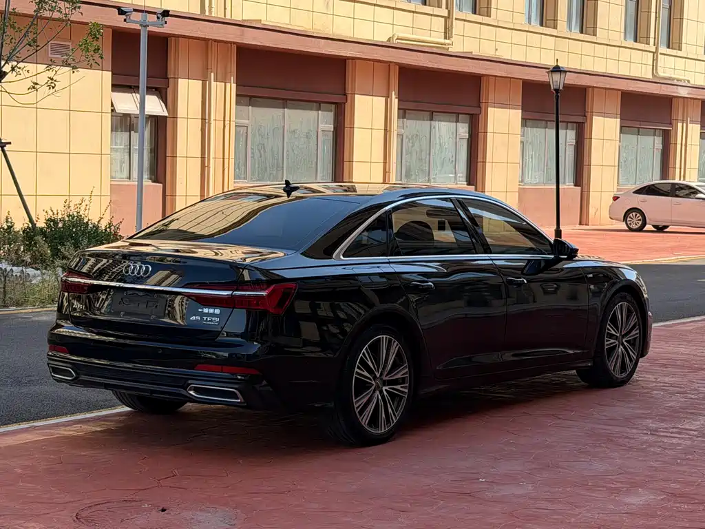 Audi A6L — миниатюра 6