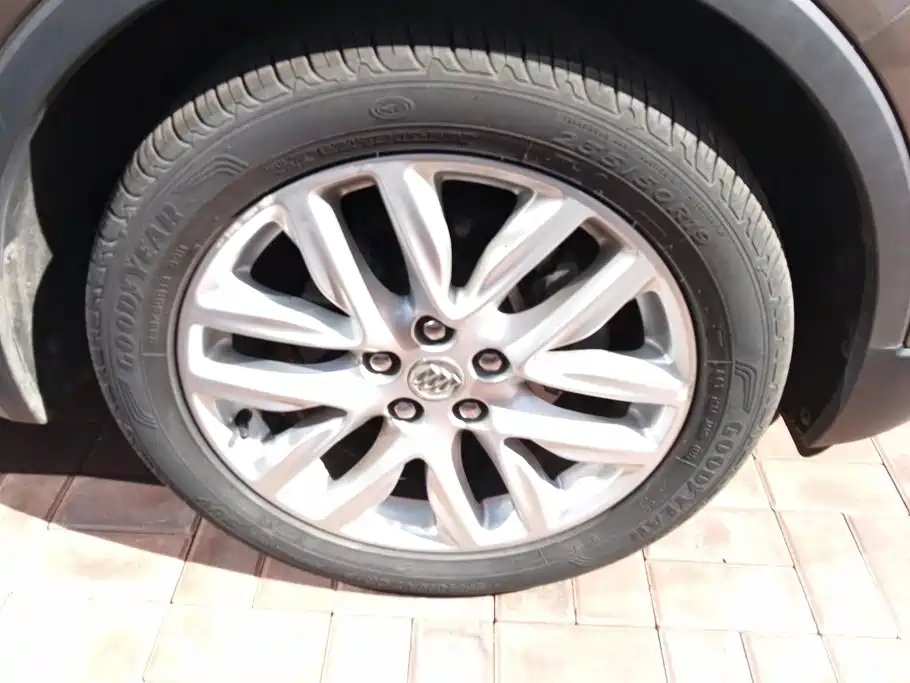 Buick Envision Plus — миниатюра 6