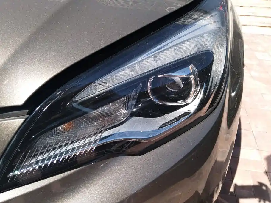 Buick Envision Plus — миниатюра 5