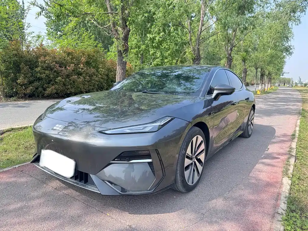 Geely Galaxy E8 2024 665km RWD Star Ship Smart Drive Edition
