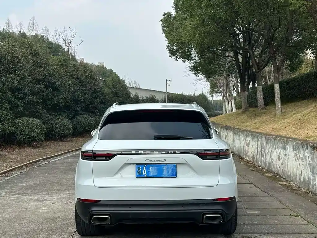 Porsche Cayenne 2018 Cayenne 3.0T