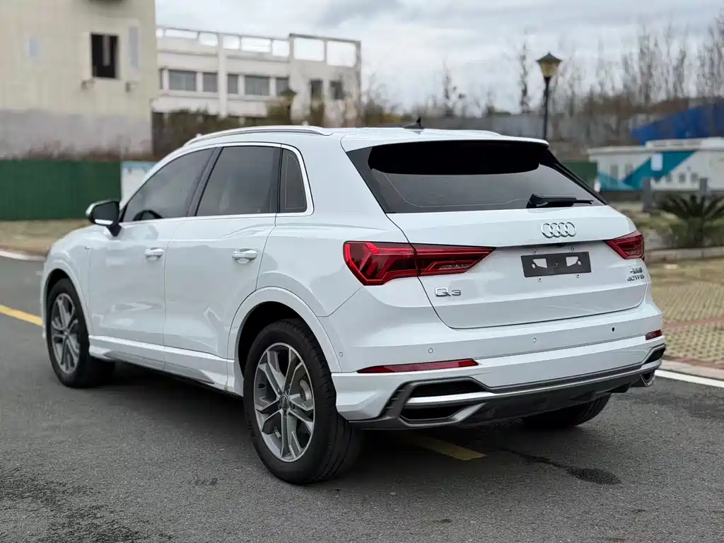Audi Q3 — фотографии объявления, Фото 13