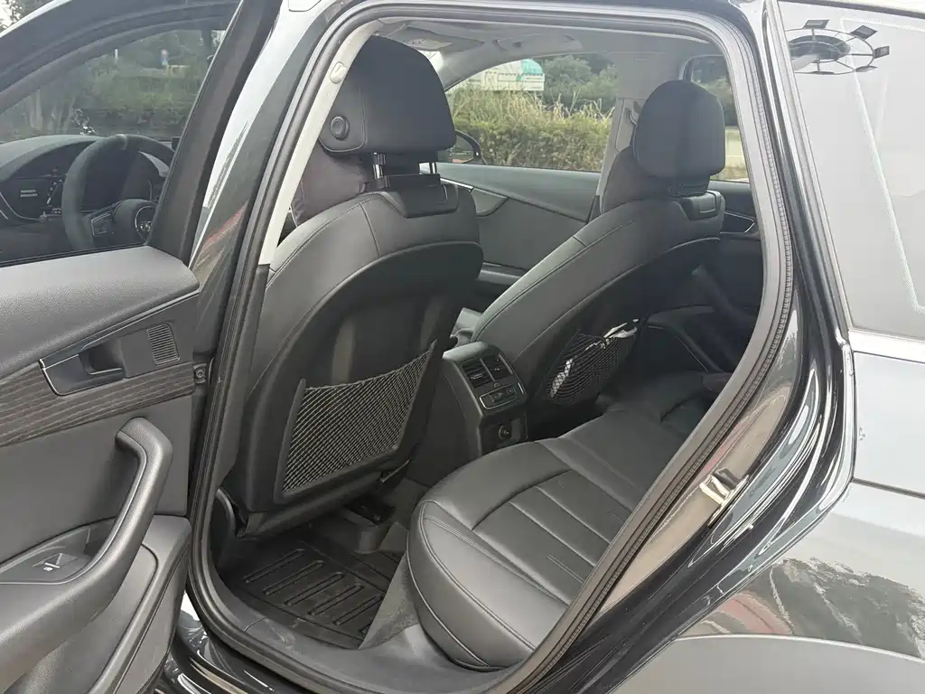 Audi A4 (Import) — миниатюра 13