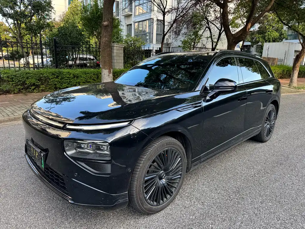 XPeng G9 — миниатюра 2