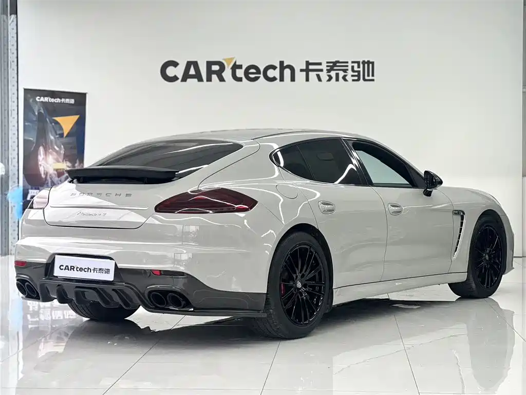 Porsche Panamera 2010 Panamera 4 3.6L