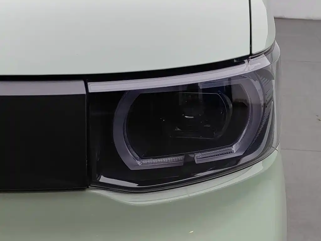 Wuling MINIEV — миниатюра 7