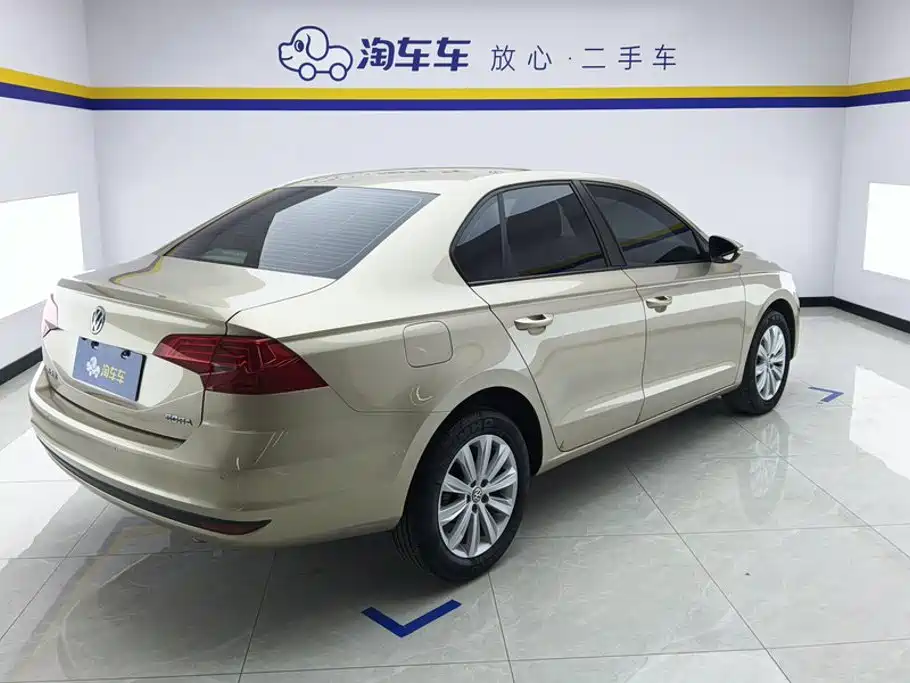Volkswagen Bora — миниатюра 3