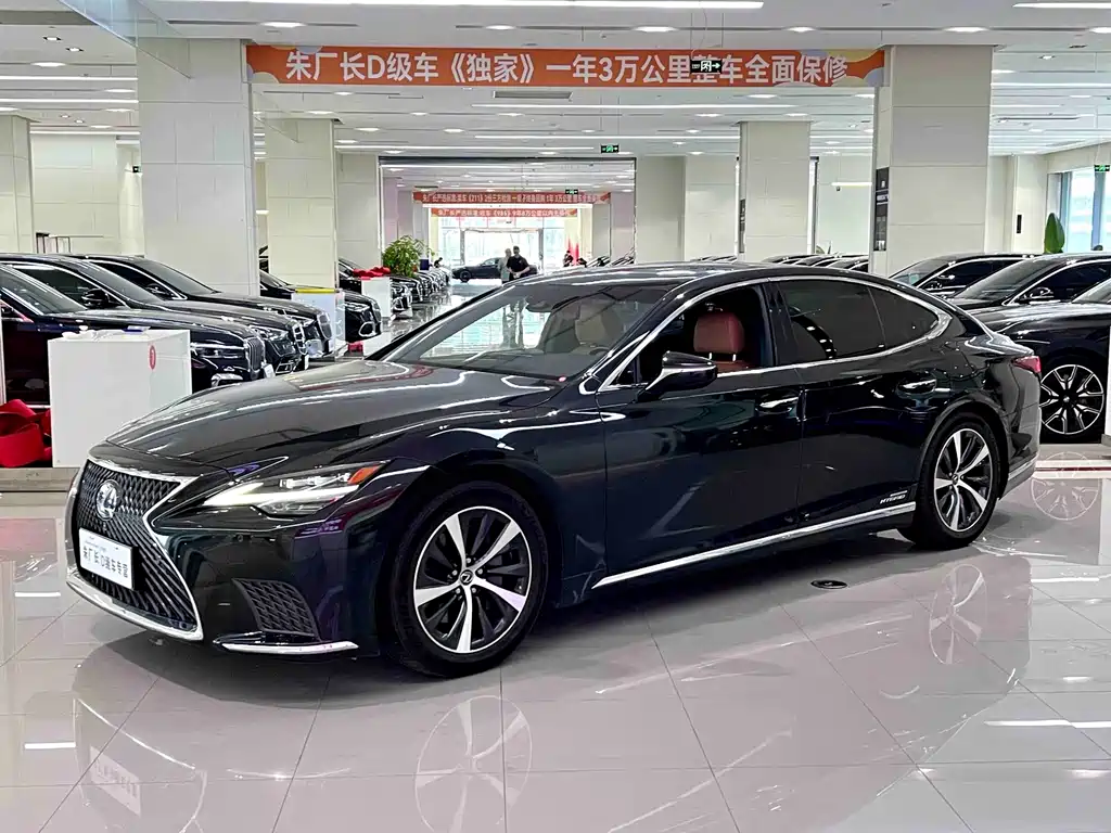 Lexus LS