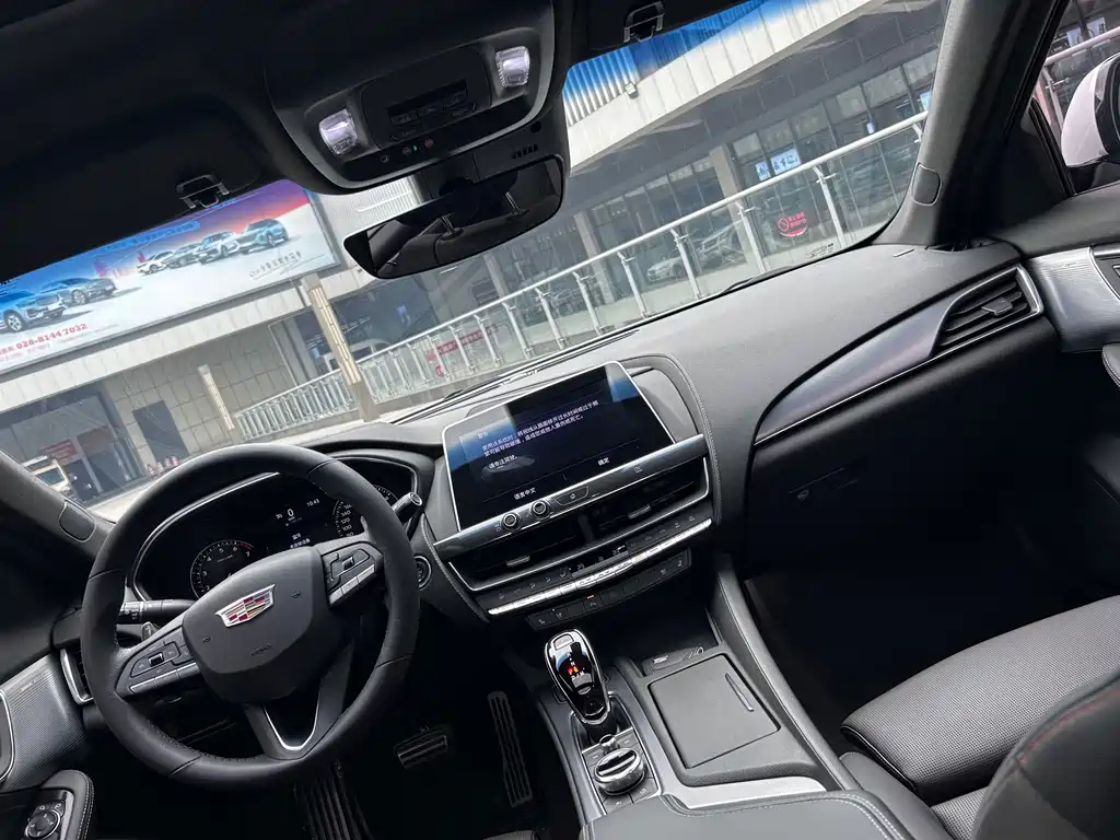 Cadillac CT5 — миниатюра 15