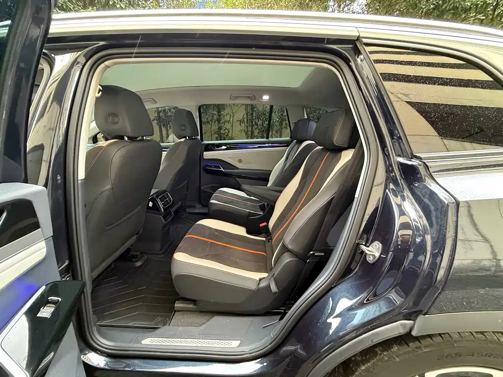 Volkswagen ID.6 Crozz — миниатюра 5