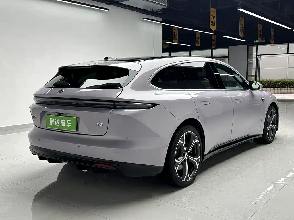 NIO ET5T 2025 75kWh Touring