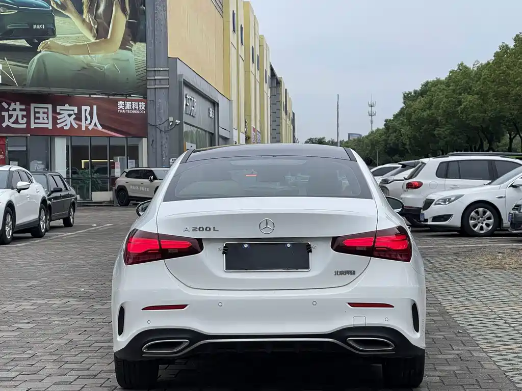 Mercedes-Benz A-Class — миниатюра 3