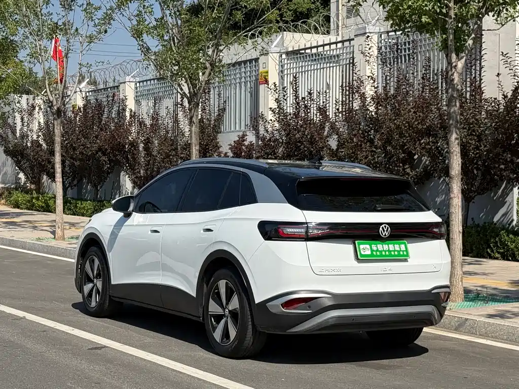 Volkswagen ID.4 X — миниатюра 4