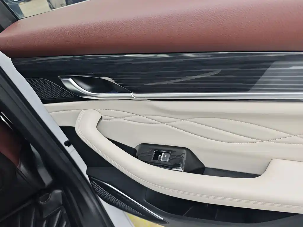 Geely Xingyue L — миниатюра 8
