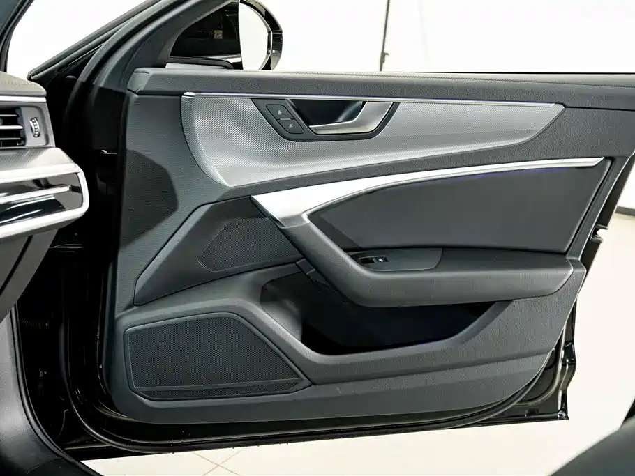 Audi A6L — миниатюра 15
